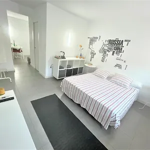 Plaza De Toros / Centro Apartment Malaga